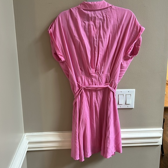 GB Pink Tab Sleeve Wrap Mini Dress NWT Size small - Picture 7 of 9